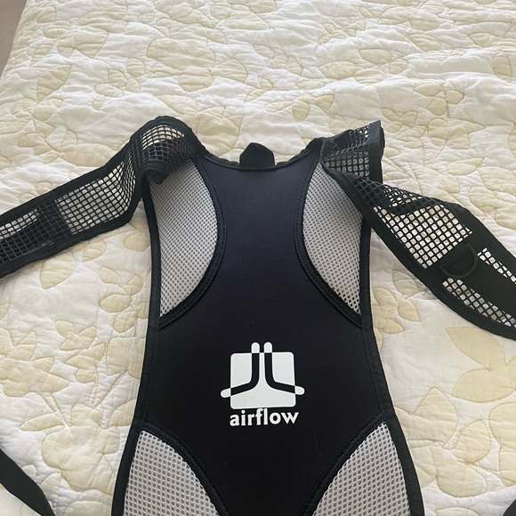 NEW Hydration backpack - Picture 2 of 2